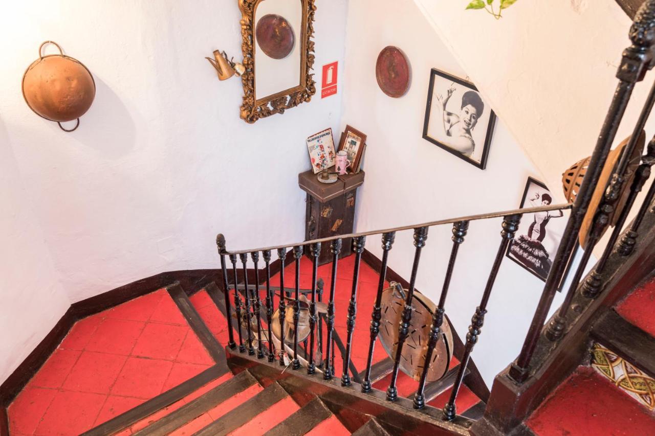 Hostel Patio 19 Malaga Bagian luar foto