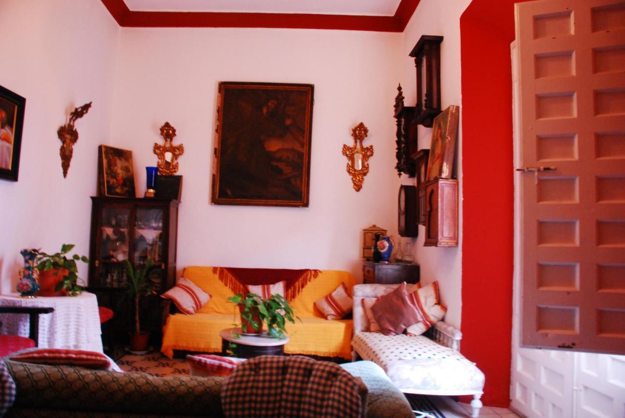 Hostel Patio 19 Malaga Bagian luar foto
