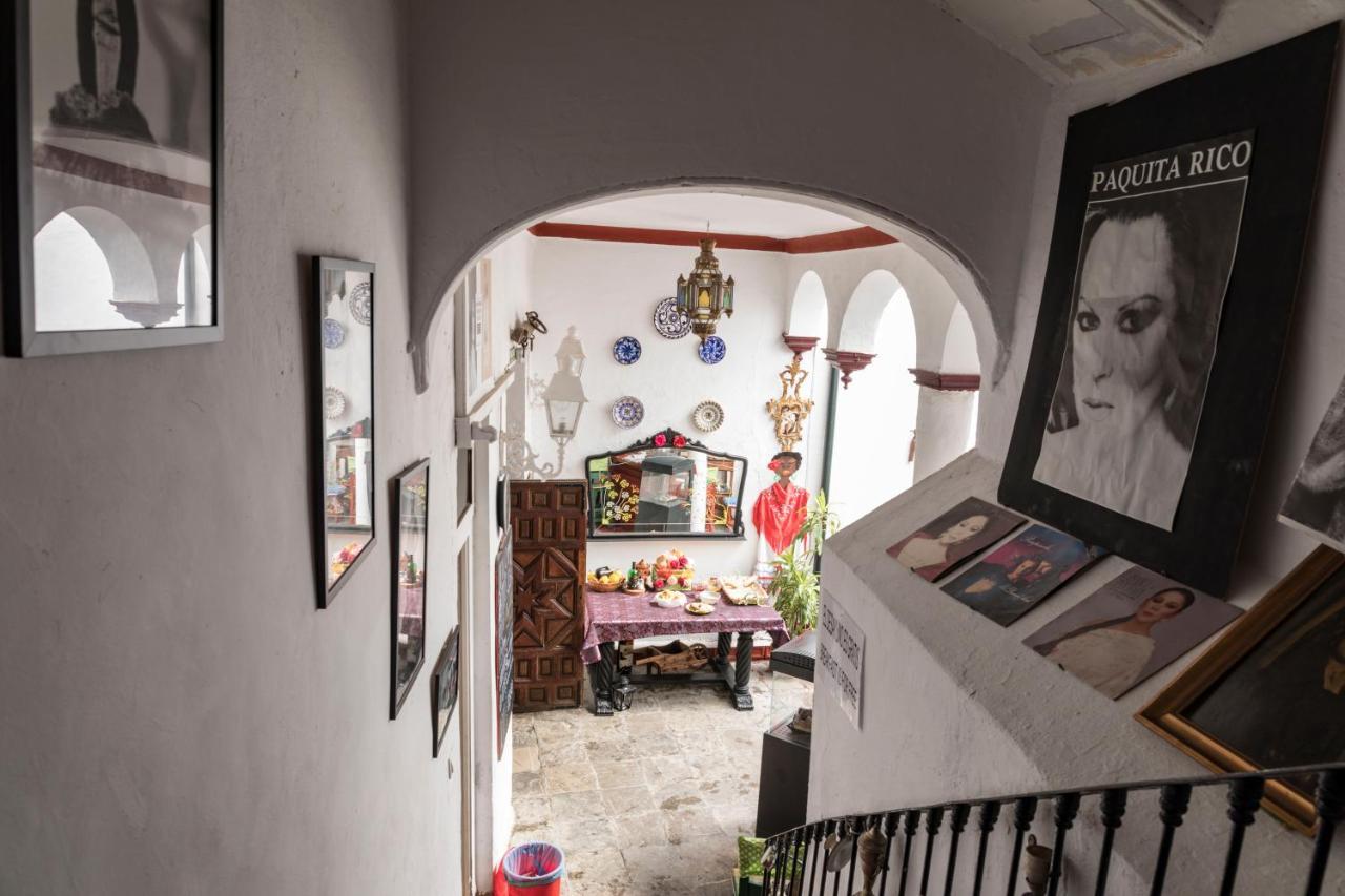 Hostel Patio 19 Malaga Bagian luar foto